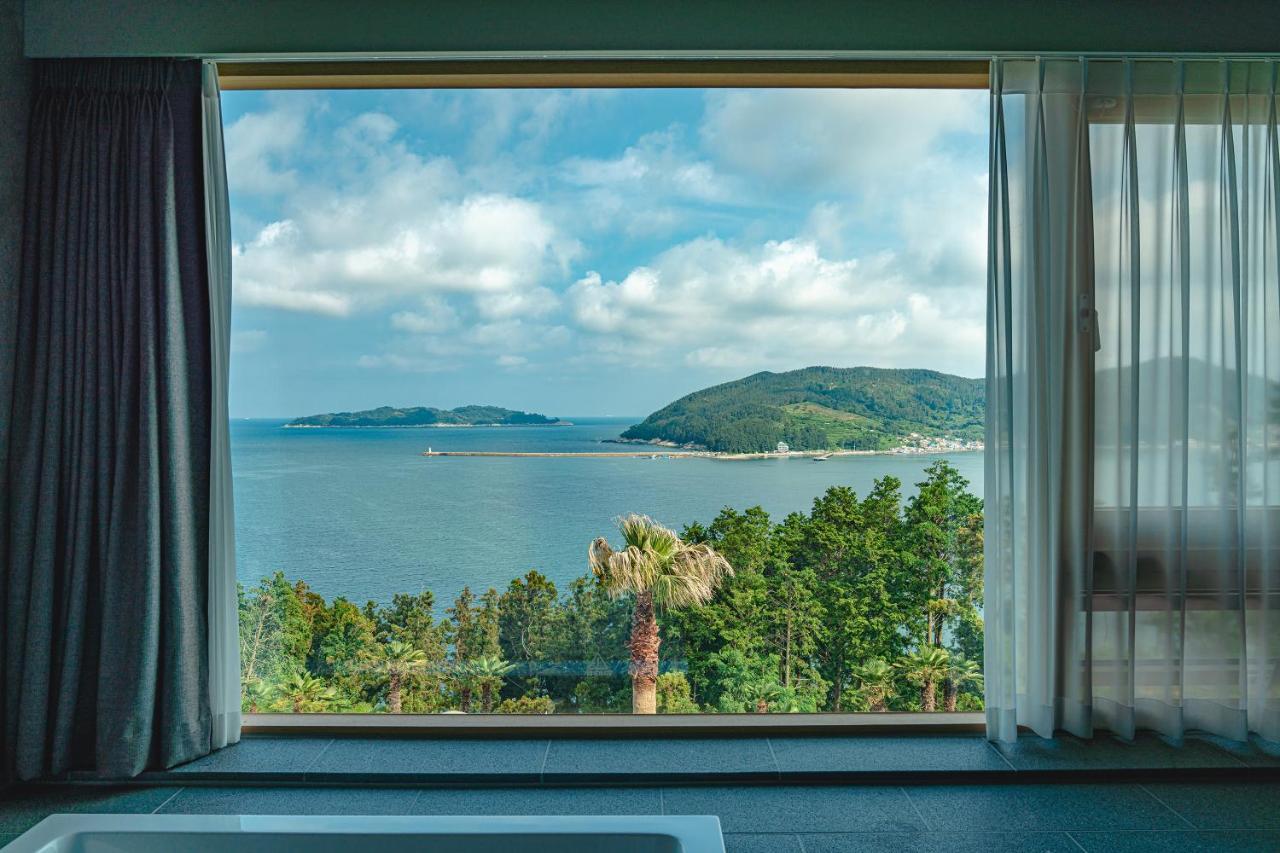 Hotel Sang Sang & Private Sang Sang Pool Villa Geoje Bagian luar foto