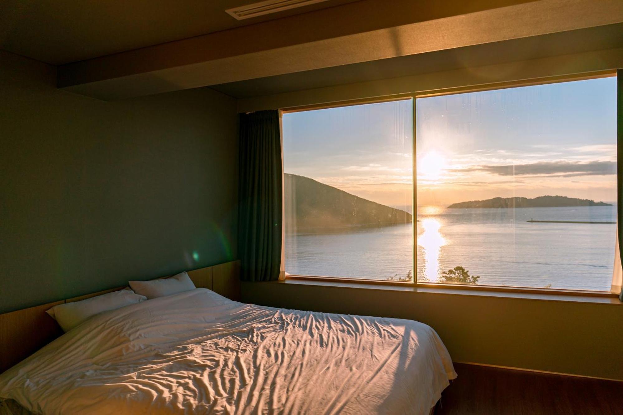 Hotel Sang Sang & Private Sang Sang Pool Villa Geoje Bagian luar foto