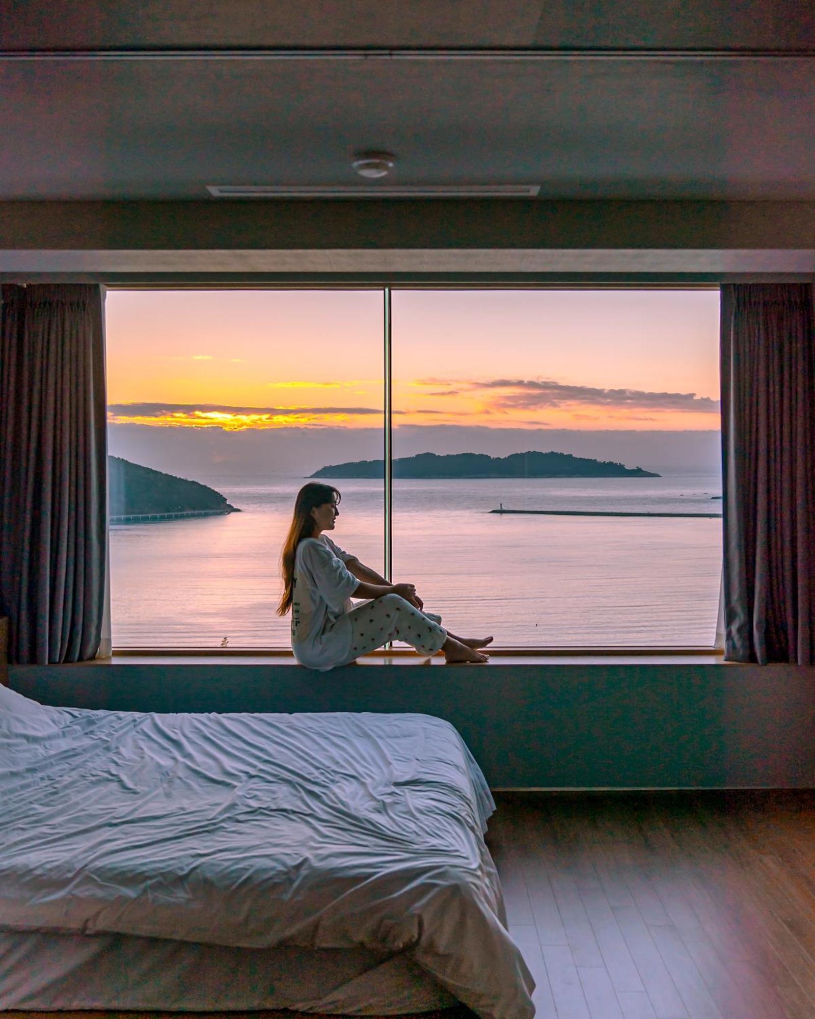Hotel Sang Sang & Private Sang Sang Pool Villa Geoje Bagian luar foto