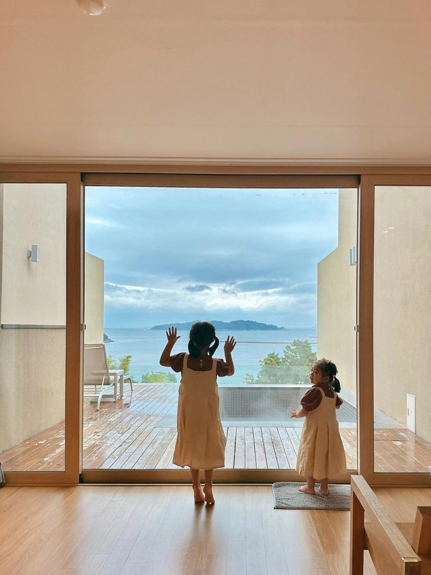 Hotel Sang Sang & Private Sang Sang Pool Villa Geoje Bagian luar foto