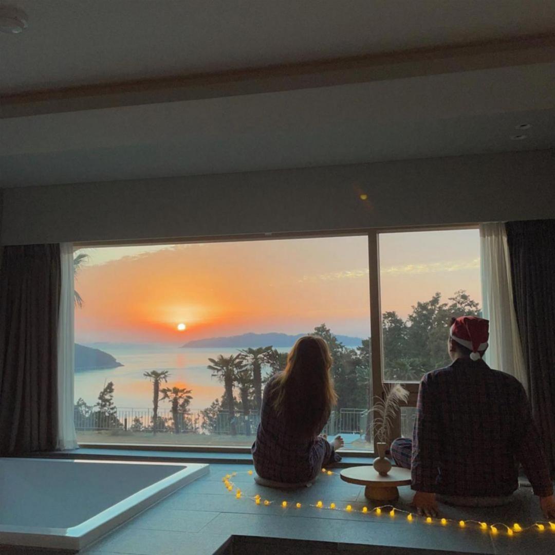 Hotel Sang Sang & Private Sang Sang Pool Villa Geoje Bagian luar foto