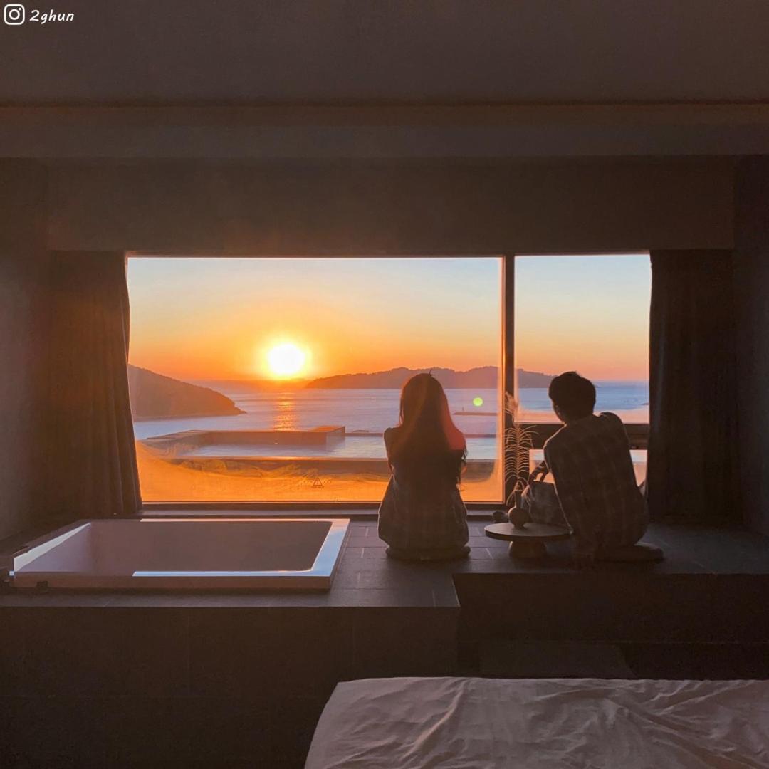 Hotel Sang Sang & Private Sang Sang Pool Villa Geoje Bagian luar foto