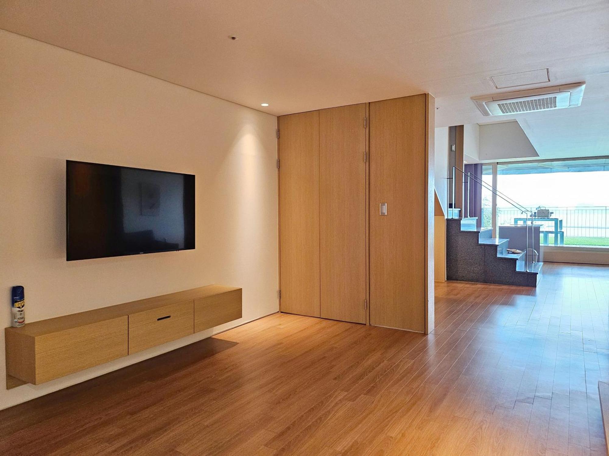 Hotel Sang Sang & Private Sang Sang Pool Villa Geoje Bagian luar foto